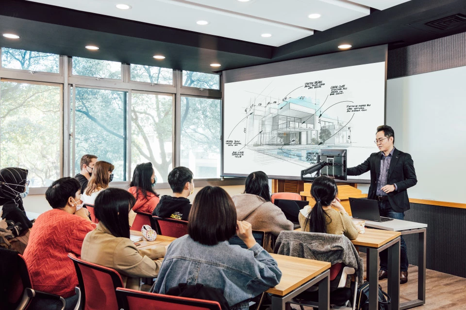 a digital podium for next-level learning 1